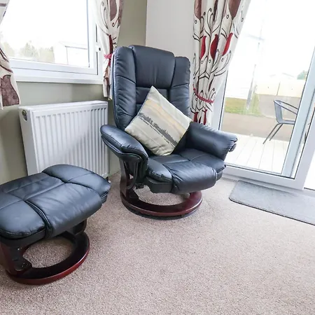 Two Little Ducks Scarborough