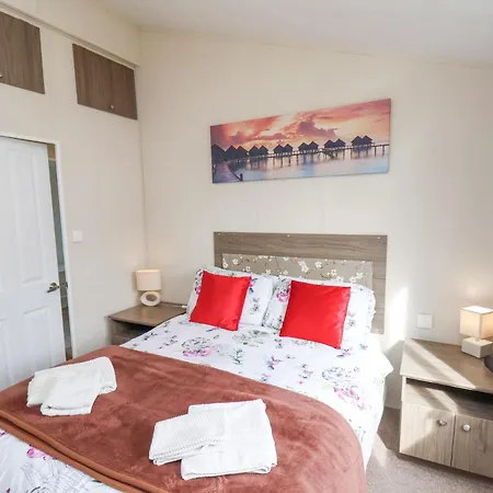 Two Little Ducks Scarborough